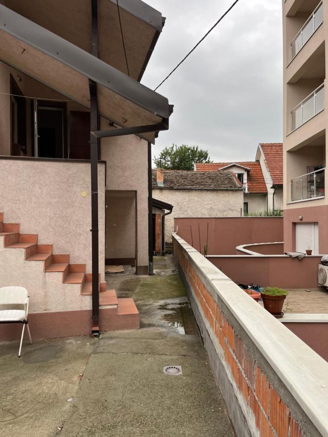 中华楼 - Belgrad Exteriör bild