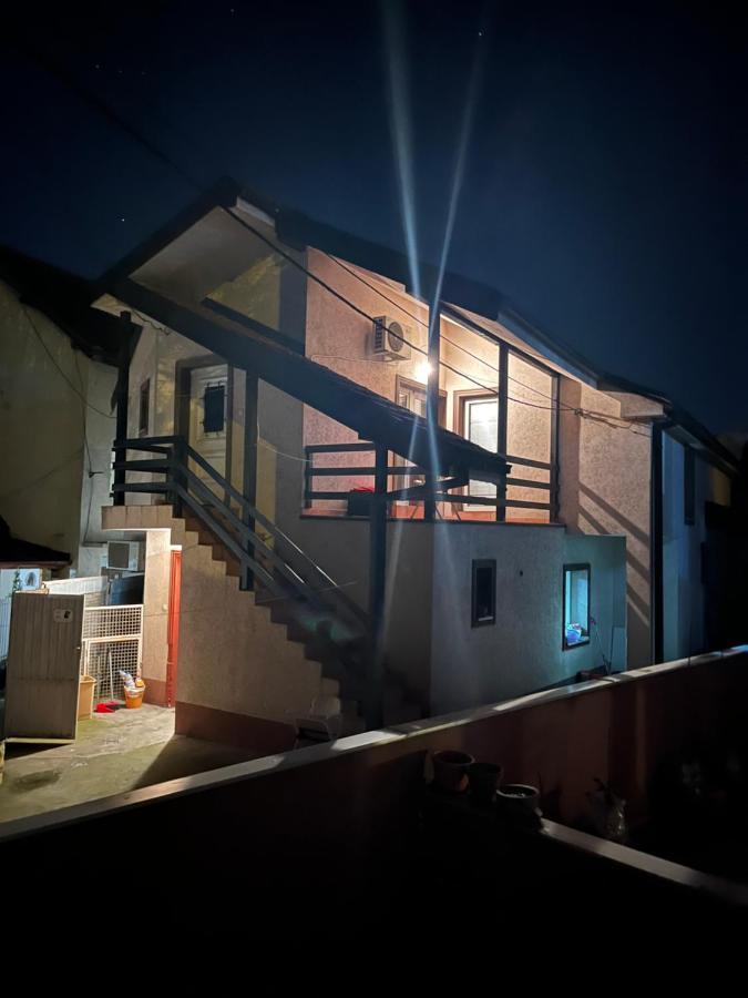 中华楼 - Belgrad Exteriör bild